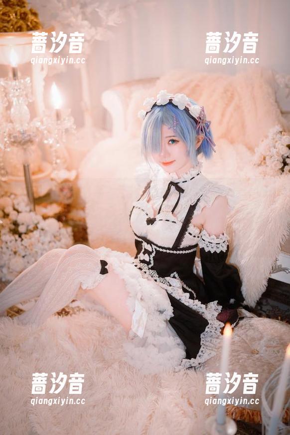 家庭主妇的新玩法：sally dorasnow多啦雪自拍，高清记录干饭与休闲的极致平衡。